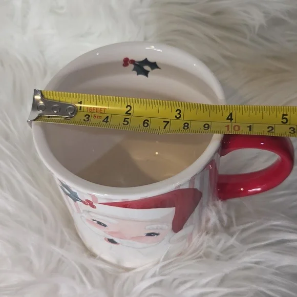 Sur la table mug Santa Claus Cup - Picture 13 of 14